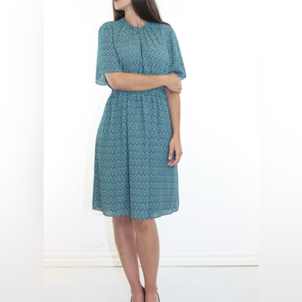 Filippa K Crepe Print Short Sleeve Mini Day Dress | Green | Size M | NWOT - Picture 2 of 7